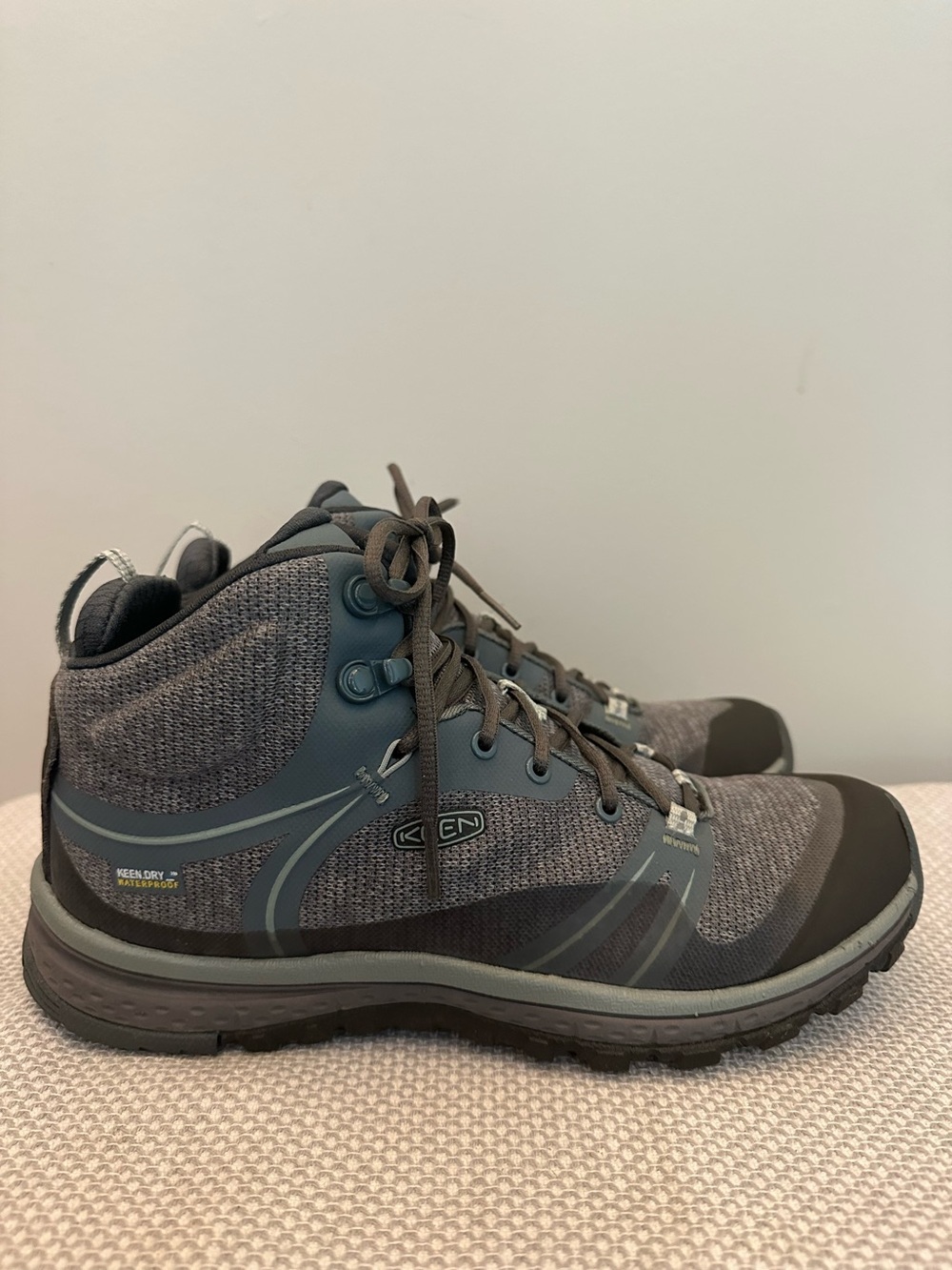 KEEN WOMEN'S 7.5 TERRADORA II WATERPROOF HIKING BOOTS MAGNET OCEAN WAVE Outdoor